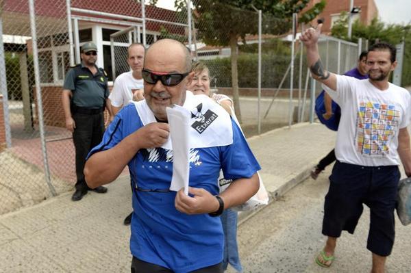 laverdad_es's tweet photo. VÍDEO: La Audiencia pone en libertad al etarra Ventura Tomé, encarcelado en Sangonera http://t.co/TGoIqzfRFA http://t.co/FPvvGFGIoc