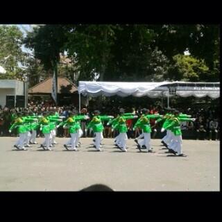 Selamat kepada kontingen defile FK berhasil mendapat juara 2! Viva Hippocrates! :)