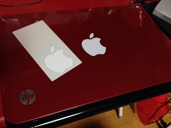 山崎2号 Ar Twitter Iphone購入時に付属していたappleシールをノートパソコンに貼るだけでアラ不思議 お手持ちのパソコンがmac Bookに Http T Co Itimyc3tkp