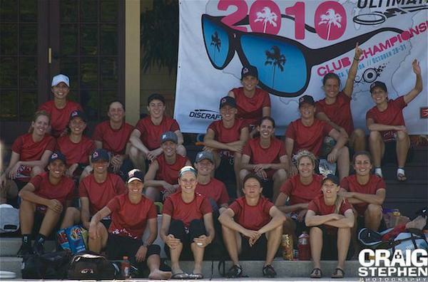 UltiCraig's tweet photo. #throwbackthursday Not far, but with #NESectionals upon us, 2010 @USAUltimate Silver Medal @capsultimate #TicTicBoom http://t.co/bF0KaeRRpO