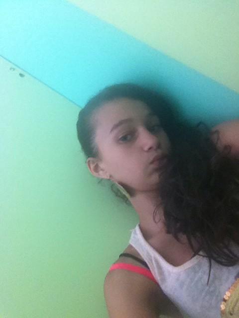 mamou4fun's tweet photo. Dans les roilet du collège la merde lol😂 http://t.co/YEwkEgpx5C