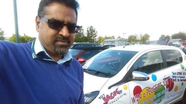 AsmiDesai's tweet photo. @JACKfmBerkshire I found the Peugeot 108 @Morrisons in Rose Kiln Lane #selfie http://t.co/OnheF2AER1