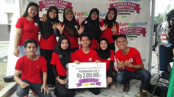 FunDoAction_APP's tweet image. Selamat Untuk @KeripikChipo Sebagai Juara ke 2 Business Plan Competition! Amazing Race!