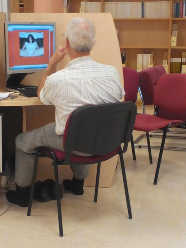 Marcosaxo9MF's tweet photo. "@bernabe_m_p: Esta pasando, #Ujaenfacts @LigoteosUJA_ @UJAShare @LasCosasdelaUJA http://t.co/CERQtk976l" Brutal JAJAJAJA 😂😂😂😂😂
