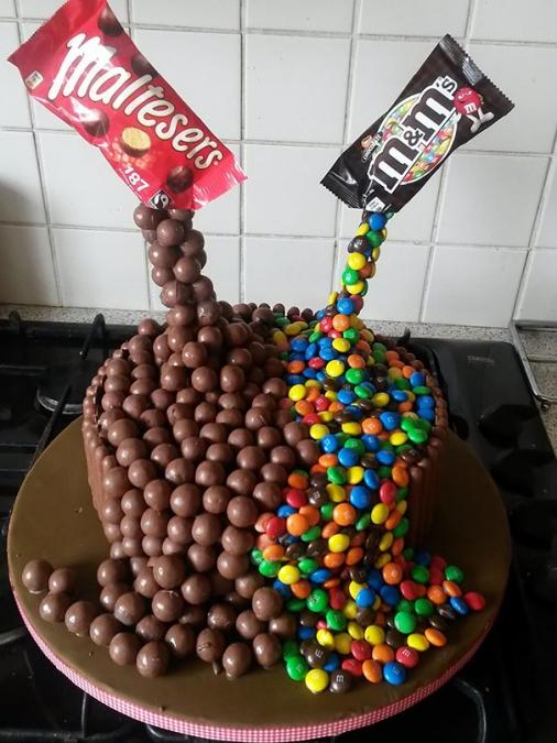 A3Noticias's tweet photo. ¿Cansad@ de la típica tarta? Descubre las creaciones reposteras más innovadoras http://t.co/9dW0DeyXhQ http://t.co/hNp17FAE0k