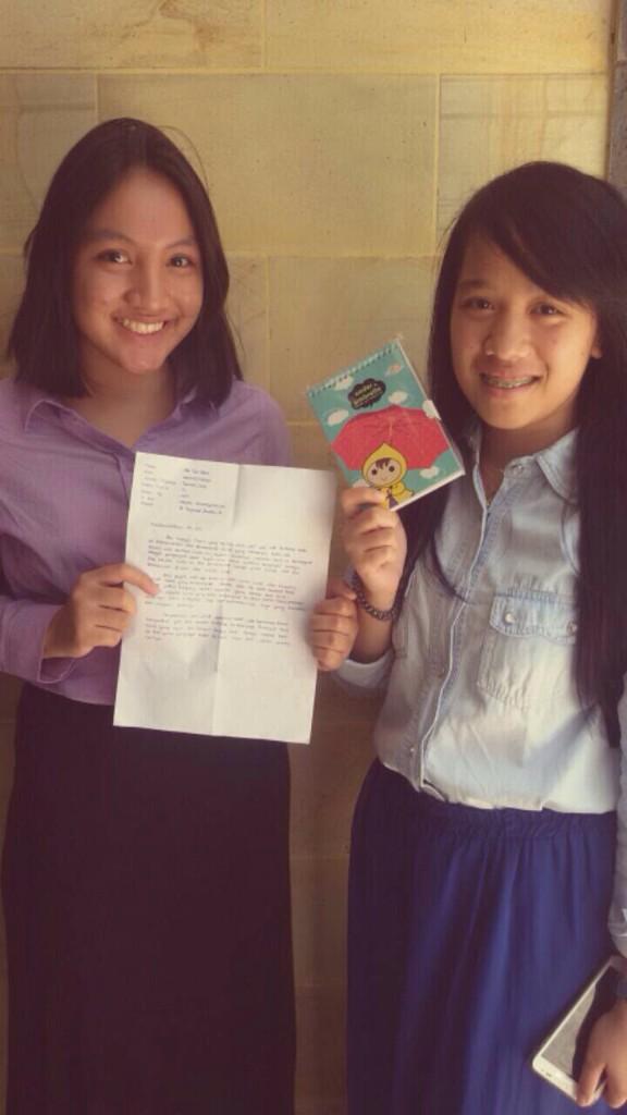 Adinda Yulinanda Prasindi_12_Ade Putri Delina_02 #HALOKOLEGA