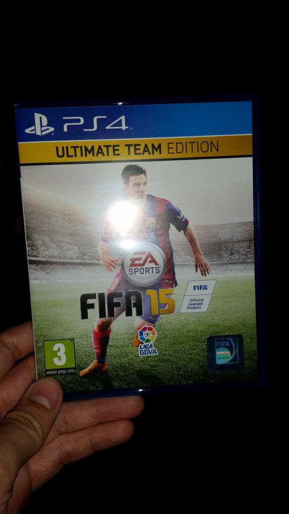 miguelillo90's tweet photo. Vamos a darle un poco de suela #fifa15 http://t.co/3u6CIV9Ekj