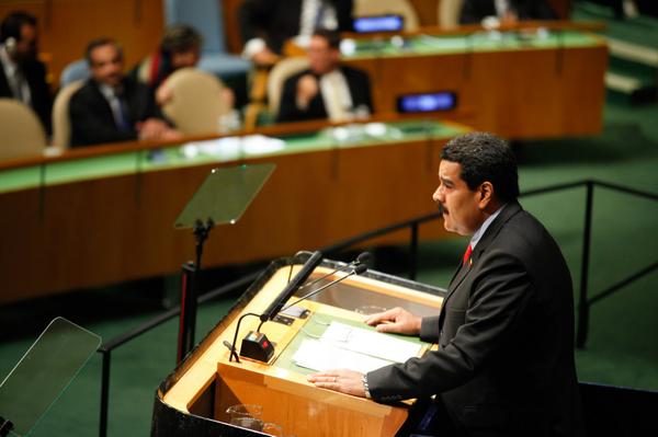 gcdimartino's tweet photo. @vencancilleria:Venezuela impulsa refundación democrática y profunda d la ONU a favor d la Paz http://t.co/aV42iiKw2N http://t.co/WDAVhVMISf
