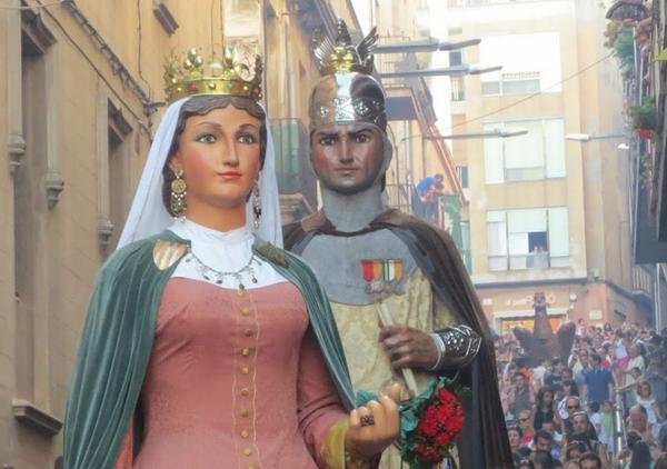 FRobafaves's tweet photo. Després de #SantaTecla i #Merce14 avui us recordem que queden 10 mesos per a les properes @lessantesmataro!! #Mataro http://t.co/EN4IQHjs9i