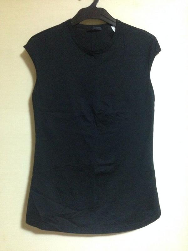 buy3666's tweet photo. HELMUT LANG tops
どれもさり気ないデザインが効いており、シルエットが綺麗です。

①¥4.000
②¥3.000
③¥2.500 http://t.co/iqANXMENMH