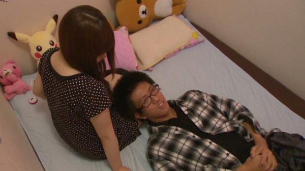 Sympa ! RT <a href="/EveryBuzz/">EveryBuzz</a>: A Tokyo, il existe un bar à câlins pour déstresser - goo.gl/6Qol74