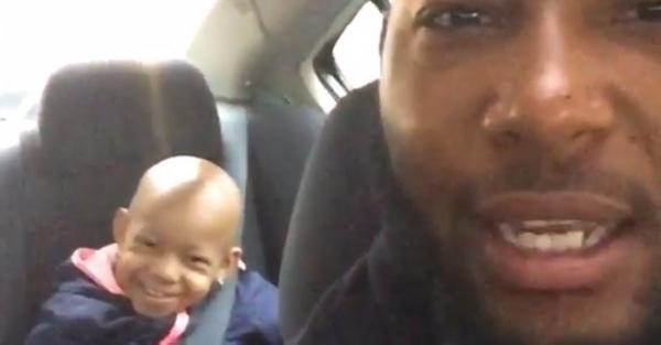 The pre-surgery pep talk Devon Still gave his daughter is the best thing you will see today. thesco.re/1re9Uh9