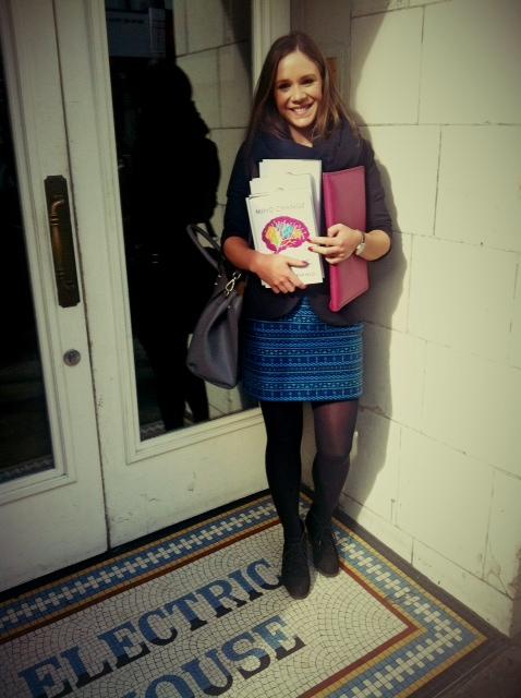 YatesIzzy's tweet photo. Things got a bit #Electric at @books4breakfast this morning... http://t.co/qiDRXQzTOM