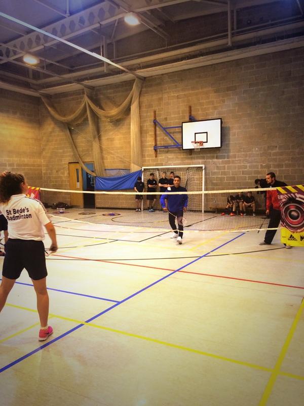 @adamhenley2 got involved volleyball &amp; table tennis with the kids at <a href="/StBedesRCHS/">St Bede's Blackburn</a> #pl4sport @OneRovers <a href="/premierleague/">Premier League</a>