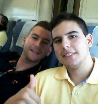 currito92's tweet photo. Escapada a Sevilla con @antoniocm10 al cumple de @jesmorfer !!! http://t.co/cPIkrAKlMe