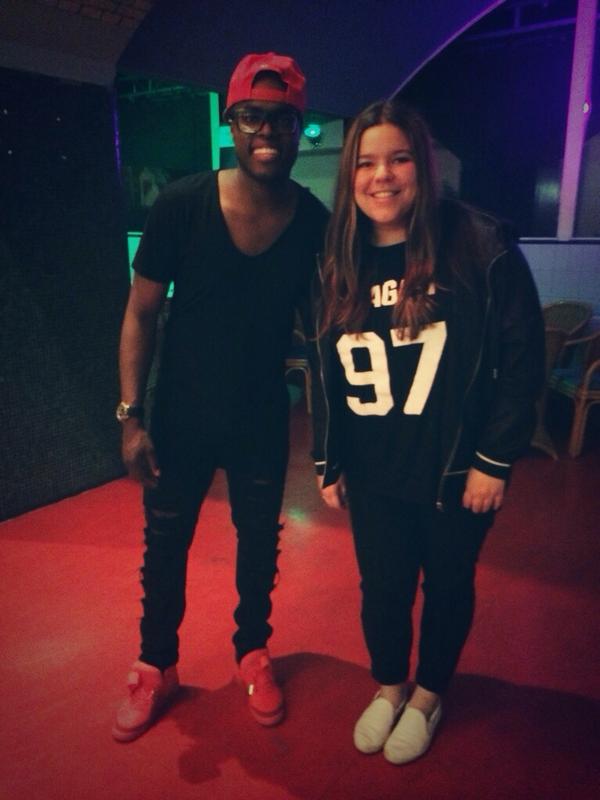 xxMagali's tweet photo. @FansiteBBrave bedankt voor de kaartjes! We hebben genoten! 😊 http://t.co/Gh1FEJDB6o