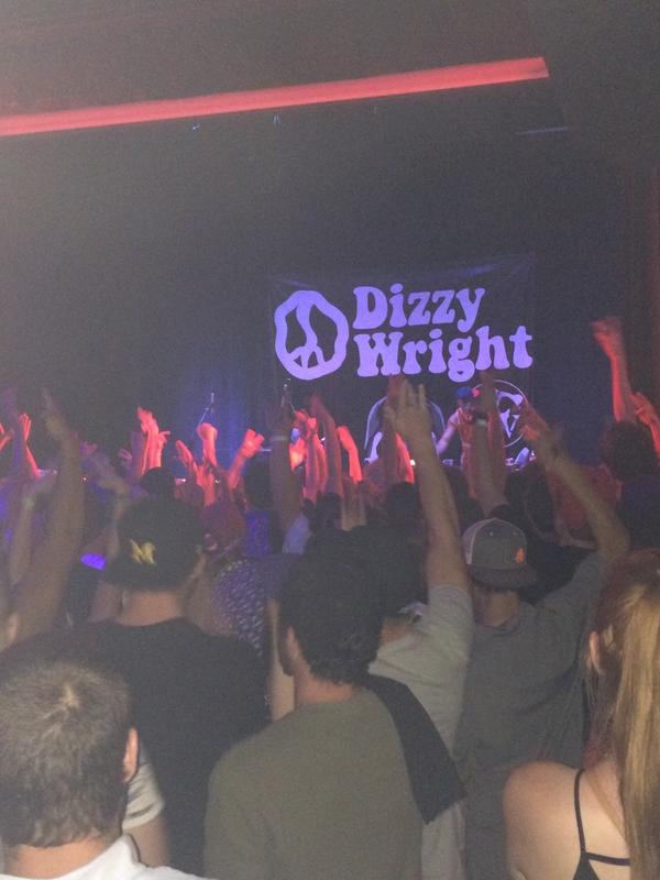 DJSh3vy's tweet photo. @DjFamebaby do ya thang fam http://t.co/00NRzqDclx