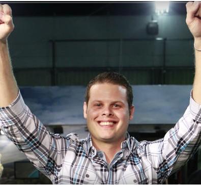 AnthonyRadcliff's tweet photo. My boy win last night💰#DerrickForTheWin #BB16Finale #money #crazynight #DerrickBB16 #champion http://t.co/Y5sdxE9gTi