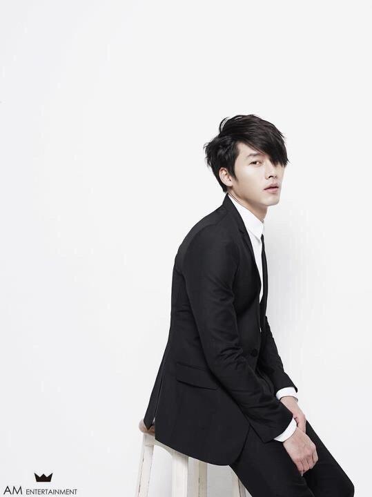 Its this beautiful mans birthday. Happy 32nd Birthday Hyun Bin! 
