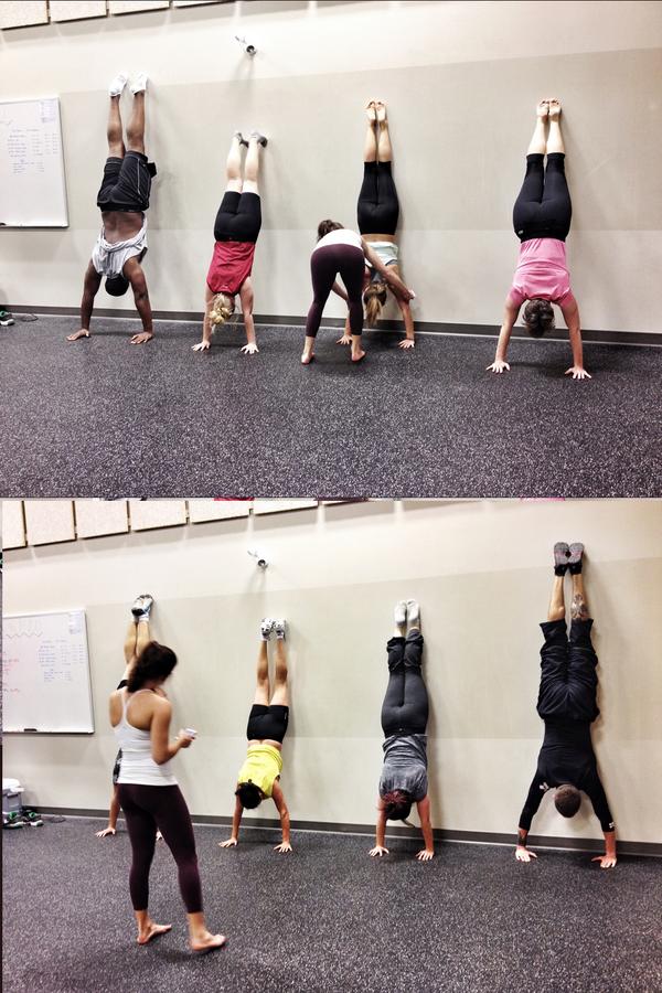 humanvers2's tweet image. Yesterday was #balanceday at H2O. Here we have grp 1 and grp 2 hitting the wall for their handstands w/ Coach Kylie.