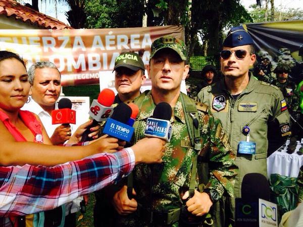 FuerzaAereaCol's tweet image. En #OperacionConjunta @COL_EJERCITO @FuerzaAereaCol neutralizados en combate 3 guerrilleros de #Farc en #Putumayo
