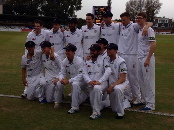 DerbyshireCCC's tweet photo. RECORD BREAKERS! Derbyshire's 408-run win is biggest ever by runs in county cricket history #P2bD #DerbyshireLaLaLa http://t.co/ODvGU8k4rO