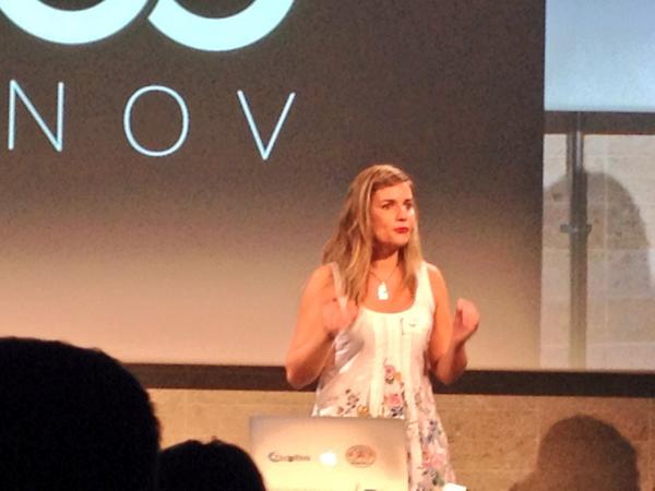 lilimag34's tweet photo. Gracias @nathmontfort:"el #Ccollab es alternativa a la crisis: Puedes emprender vía "sharing"" #BedyCasa #OUIinnov http://t.co/ilqCX5qVmK