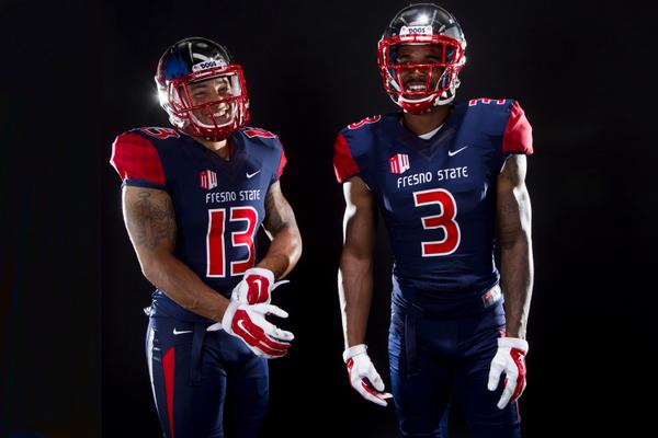 Fresno State `Night in Navy' uniforms unveiled. 

Photo Gallery courtesy of @FresnoST_photo: bit.ly/1usB45k