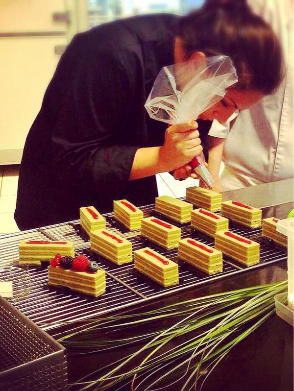 anne_fashauer's tweet photo. Work in progress 🍰🍰 http://t.co/5A6XyJvmDk