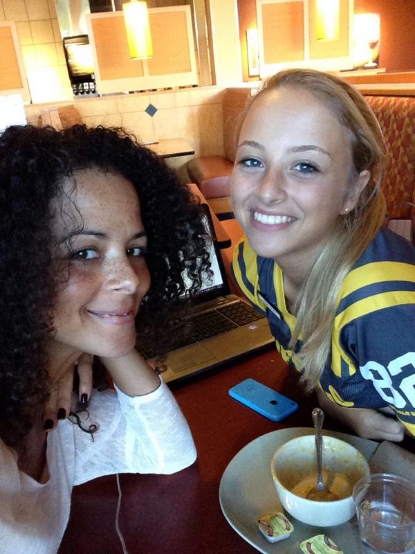 Sharonmharter's tweet image. Maya and I getting some quality mother daughter time in😌❤️ love her❤️#motherdaughter #breadco