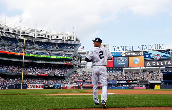 ylmproject's tweet photo. #DerekJeter's final game at #YankeeStadium is tonight. Watch his best plays in 80 seconds: http://t.co/pAB67zETpC http://t.co/IaqEjZ159A