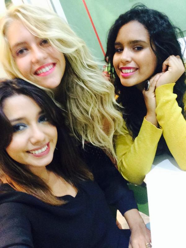 Pois as tenho. A morena e a loira 💜
