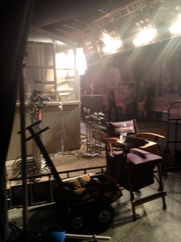 7x02 "MONTREAL" post-ep bts tweets & pics - Page 2 ByZZKx0CQAACpB0