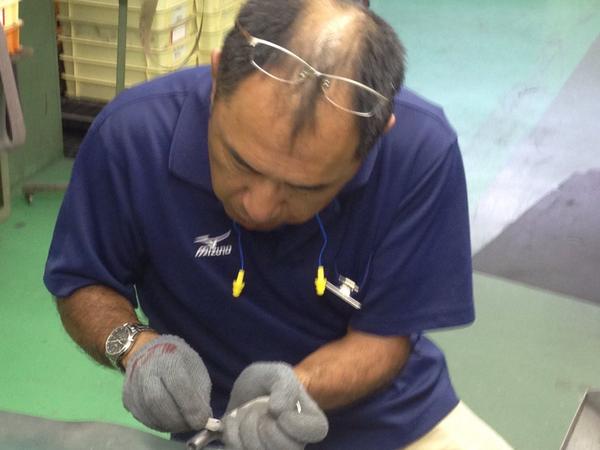 Vosh68's tweet photo. Perfecting another game changing set of irons in Yoro, Japan with KJ, the master-craftsman. #technotspec http://t.co/1LZjZXuUmG