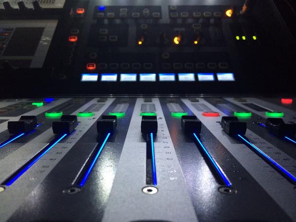 LarrymanP's tweet image. Having blue on the mind tonight