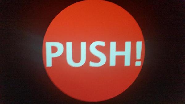 tx3mita's tweet photo. Puedes ir haciendo push! en la imagen para practicar #push! #mkapp "el botón del que tendrás que estar pendiente" http://t.co/o6Q6GuQF3z