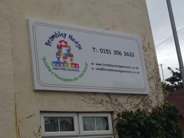 BrambleyHedge's tweet photo. New signs have gone up today exciting!!! #bhn http://t.co/Q8811lgst4