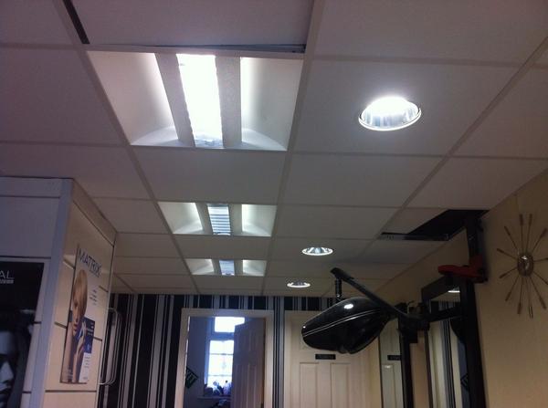 electrical_0's tweet image. New lighting In a ceiling. Message for a quote.