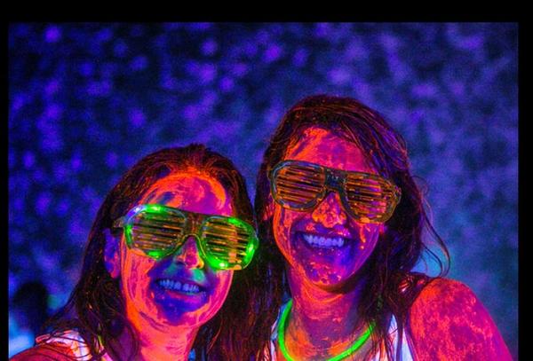 Ayo ikut Bali @LightRunID Sabtu, 22 November 2014. Follow @LightRunID untuk update - UV Liquid