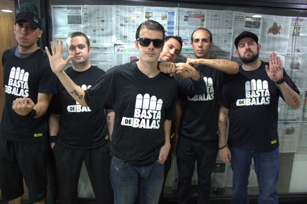aiven_miranda's tweet photo. La Banda caraqueña @Candy66oficial es #24CERO #BastaDeBalas @24_0Venezuela @24_0 http://t.co/ZwQwihipQJ