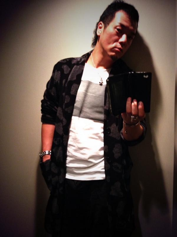 やべきょうすけ 撮影の為 顎髭を剃ったが 違和感がないのか 誰にも気づかれない Ww そしてジョリジョリした顎を触ってて気づいた 俺は顎を触る癖があるようだ Ww 写真は京都に入って顎髭を剃る前の一枚 Http T Co Waurevugkj Twitter