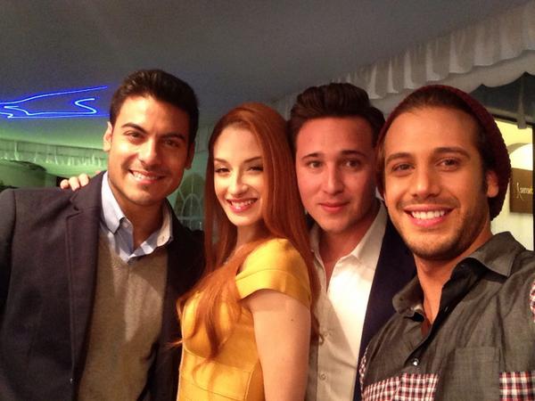CarigueDF's tweet photo. "@lambgarcia: En el opening de #sensebene @_CarlosRivera @cesar_robles @Cecidelacueva http://t.co/aUbRLMlHiF"