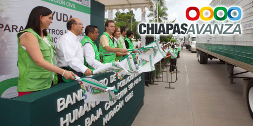 Chiapasavanza's tweet photo. Gobernador @VelascoM_ envía ayuda humanitaria a afectados por Odile. http://t.co/i1y8EhiGWx http://t.co/jBWQW2qPaV