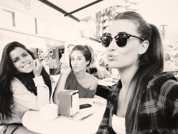 MalenPlanas's tweet photo. Buena tarde de gelatto @eelispicon @Marinitapns 😊👌😍 http://t.co/7V2FhTQRTC