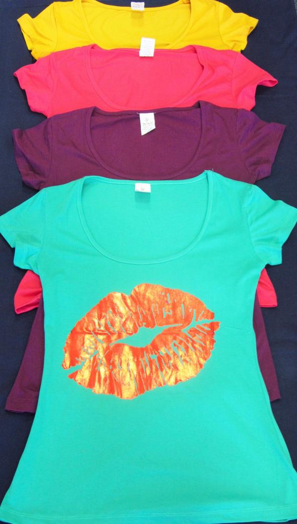 Lane7apparel's tweet photo. In the words of the famous @TheRock '#HOWSYOURLIPS?' Brand new #Laneseven #Girls #Tops #Tees #Colors #Lips #Fashion http://t.co/Cyo8IeAnFG