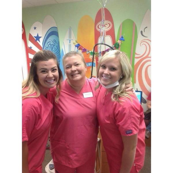 ThompsonBraces's tweet photo. Three of our favorite people were all born in the same week!  Happy Birthday Kayla, Gaylynn and Regan!  #smile http://t.co/OdKURoXNoh