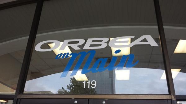 SpokesLR's tweet image. Make sure you stop by and see us at the BDB 100 package pick up downtown! #SpokesOnMain