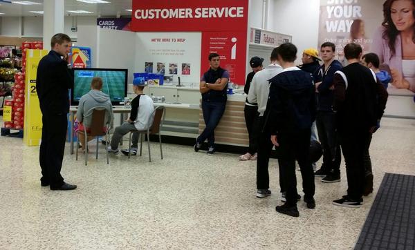 #Fifa tournament underway in <a href="/3074Extra/">Quedgeley Extra 3074</a>  getting ready for the big launch #FIFA15 @bobert6 <a href="/AndyWoolfenden/">Andrew Woolfenden</a>