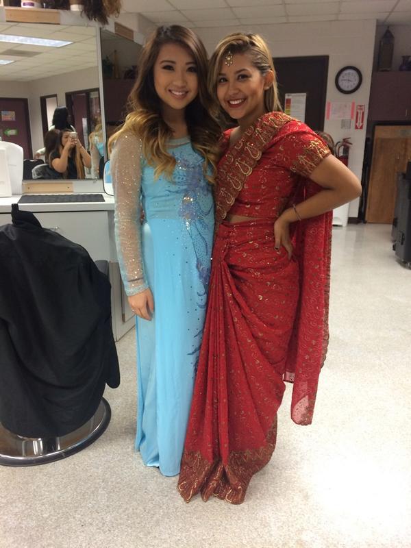 miss_jooolie's tweet photo. Traditional day #kfhcweek @Kbirdyyy @OhhChelsey @ANNABVNANA http://t.co/eHva9saQ7p