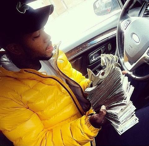 f639ab06ac2c494's tweet photo. 800 to 8,000 Come get money with a #trustedplug http://t.co/GAM4CjadOf